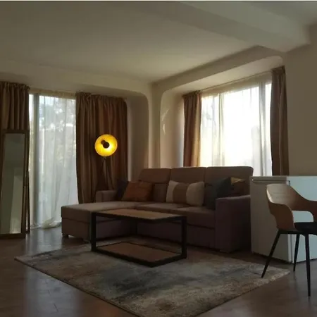 Elegant Loft Lägenhet *
